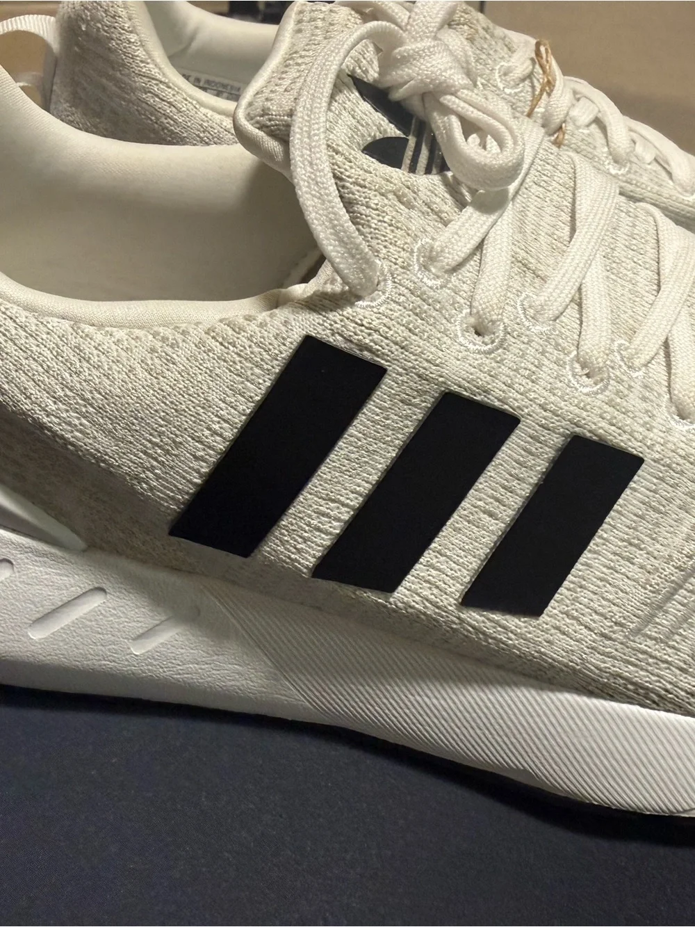 adidas unisex White Knit Casual Sneakers